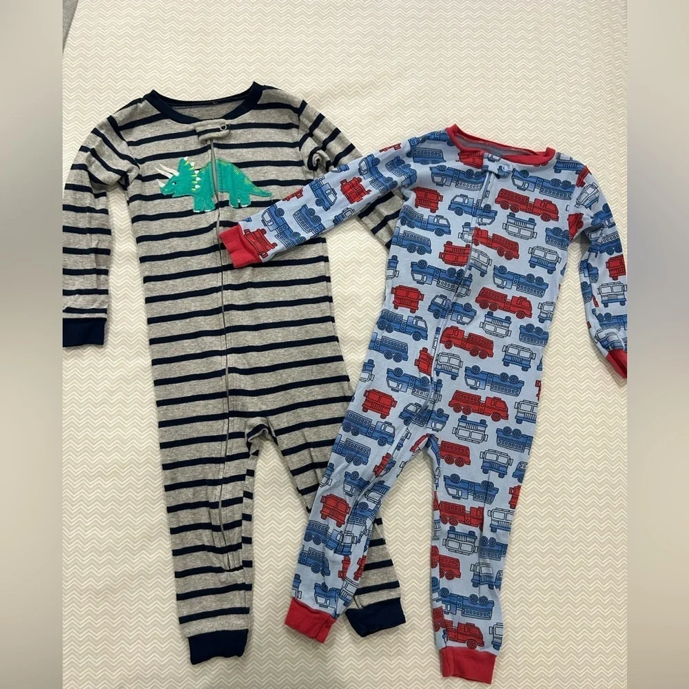 Carter’s Simple Joys Boys Sleepers (One Way Zip)